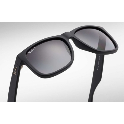 Mъжки оригинални слънчеви очила Ray-Ban RB4165-622/T3 JUSTIN Polarized Mъжки оригинални слънчеви очила Ray-Ban RB4165-622/T3 JUSTIN Polarized