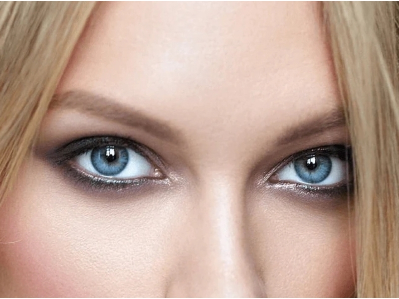 Enhance Your Natural Beauty: How to Pair Color Lenses with Your Eyes and Complexion