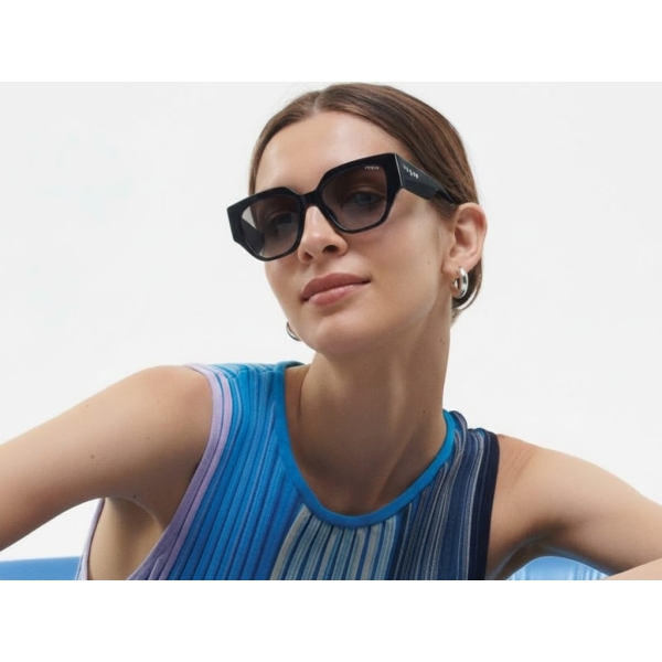 Vogue Sunglasses: The Go-To Choice for the Modern Woman’s Wardrobe