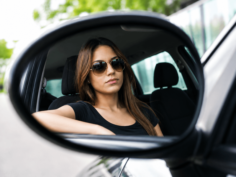 Photochromic Lenses: Why Modern Technologies No Darken Inside the Car