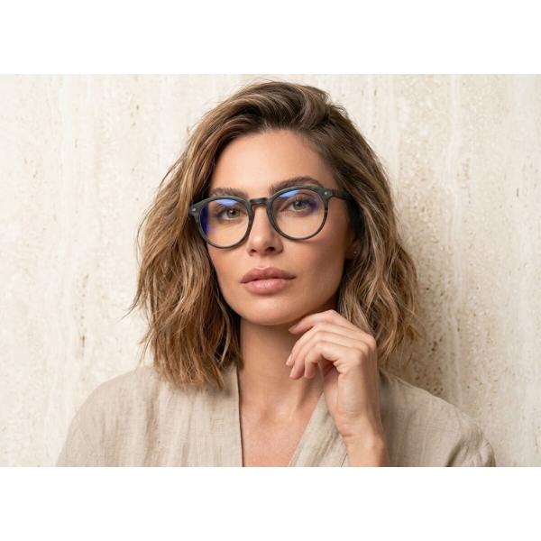 Do I Need Blue Cut Filter Glasses If I Don't Work on a Computer?