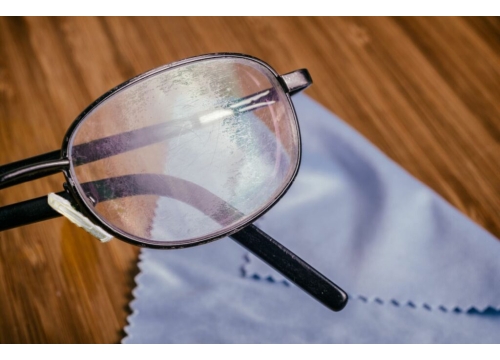 How to Remove Scratches from Glasses? (The Truth No One Tells You)