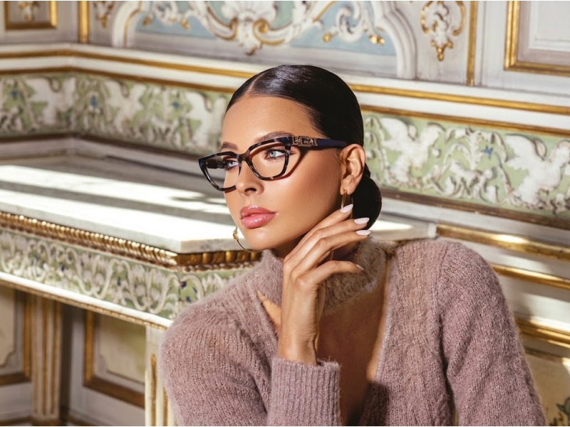 Рамки за очила Guess: модерен стил за очите ви